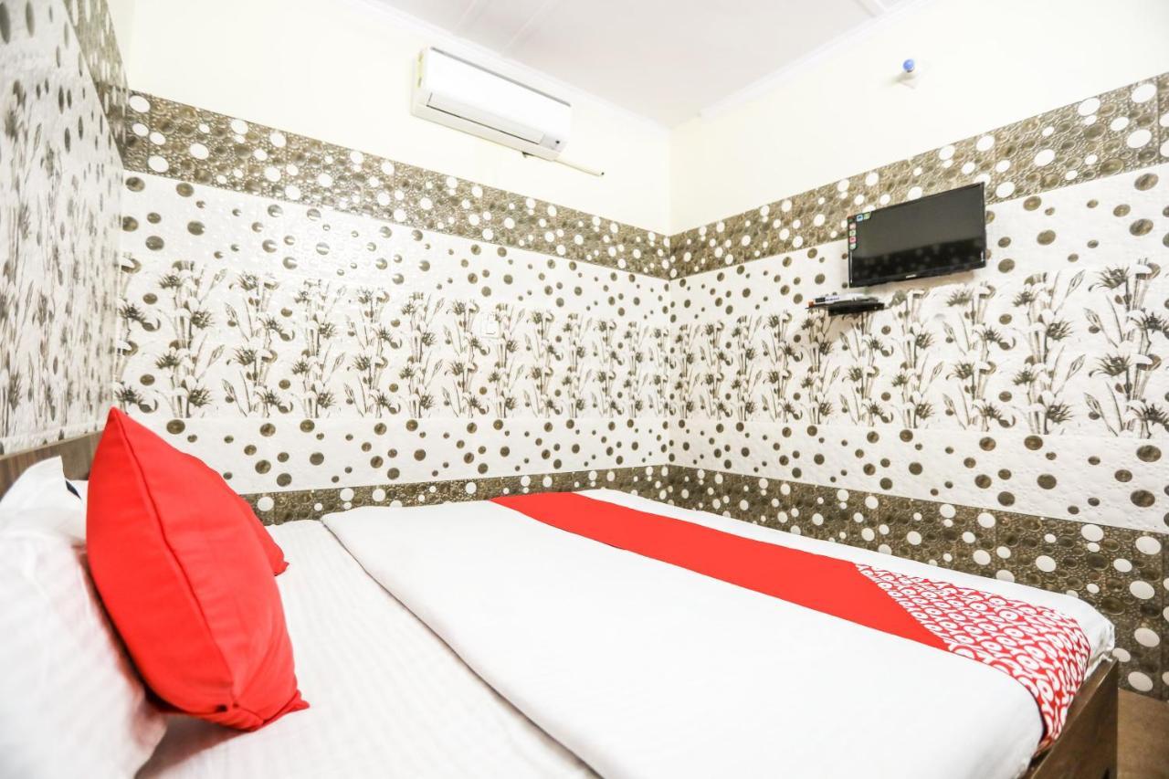 Oyo 71693 Starlight Hotel Gangānagar Extérieur photo
