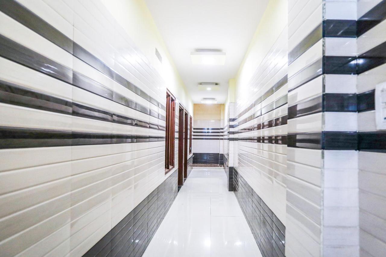 Oyo 71693 Starlight Hotel Gangānagar Extérieur photo